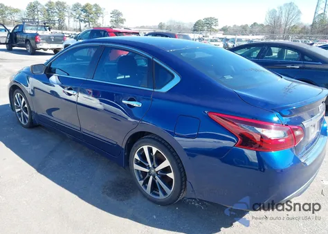 2017 Nissan Altima 2.5 Sr z USA, uszkodzony, nr VIN 1N4AL3AP2HC115062